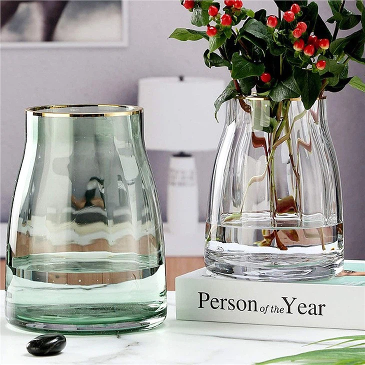Simple Green Glass Vase
